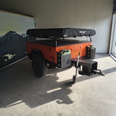 adventure trailer oranje LNKR trailer