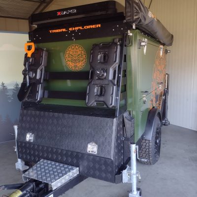 tribal adventuretrailer met daktent